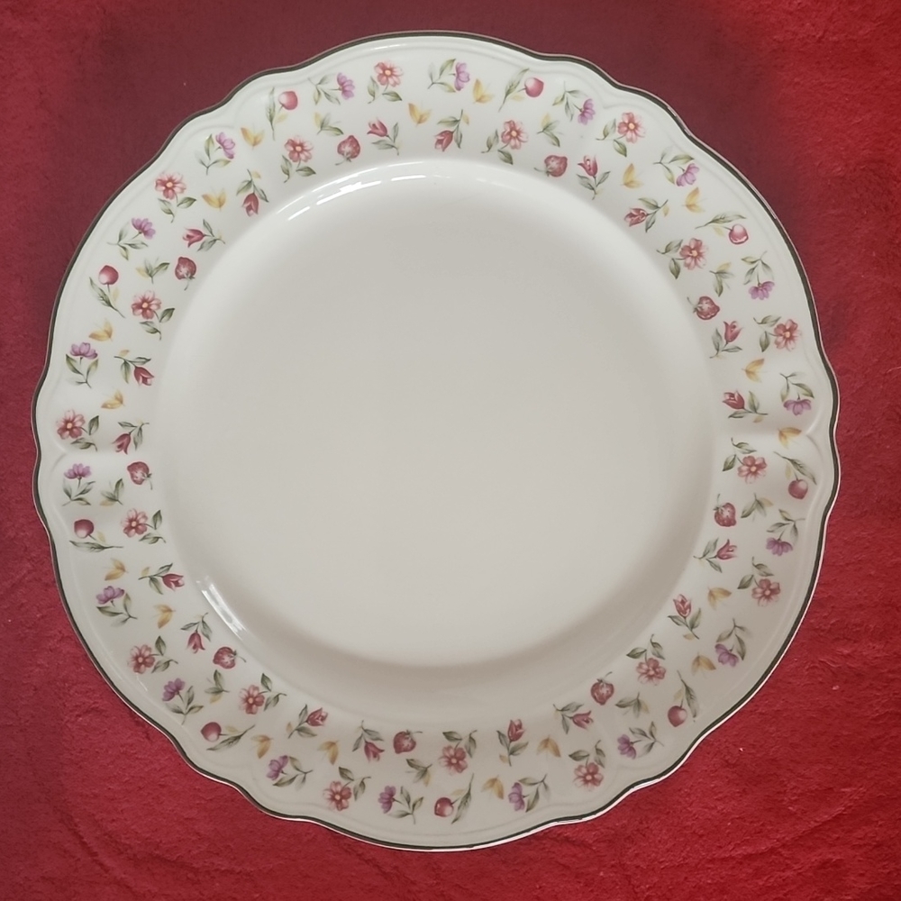 San Claudio Grana DESDE 1901, Platter. Made in Spain.